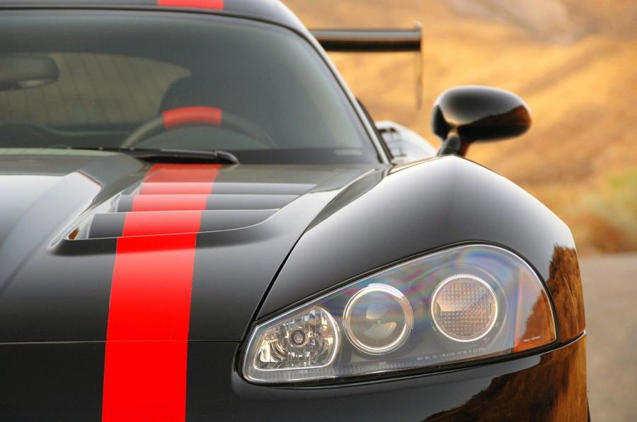 Детали экстерьера Dodge Viper SRT10 ACR 2008 года  (фото 68 из 86)